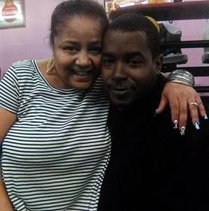 Meet your Posher, Derrick